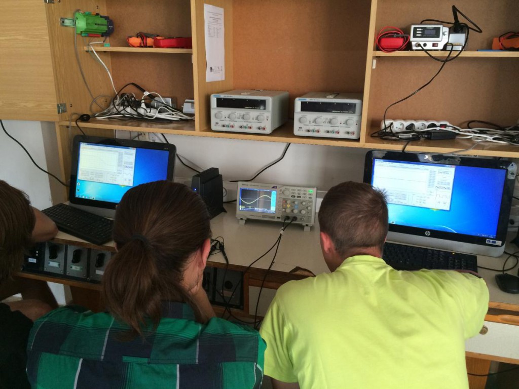 krouzek_elektroniky